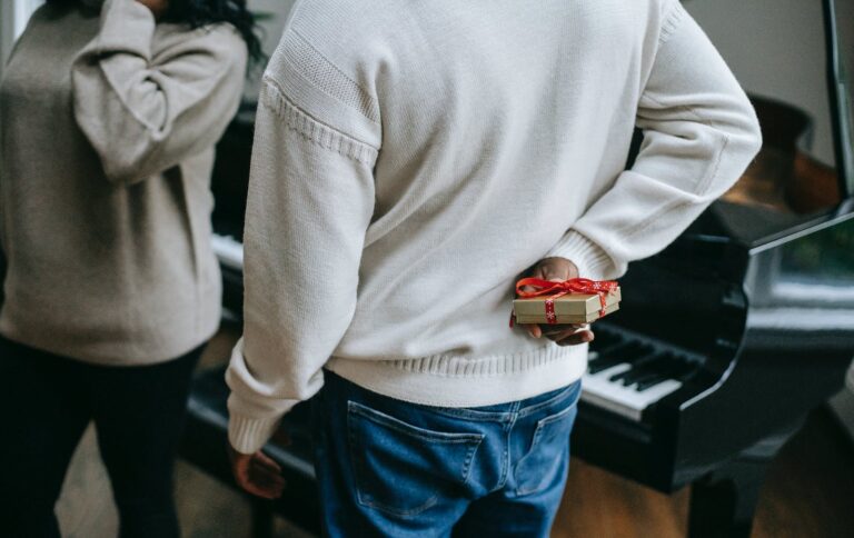pexels-photo-5728187